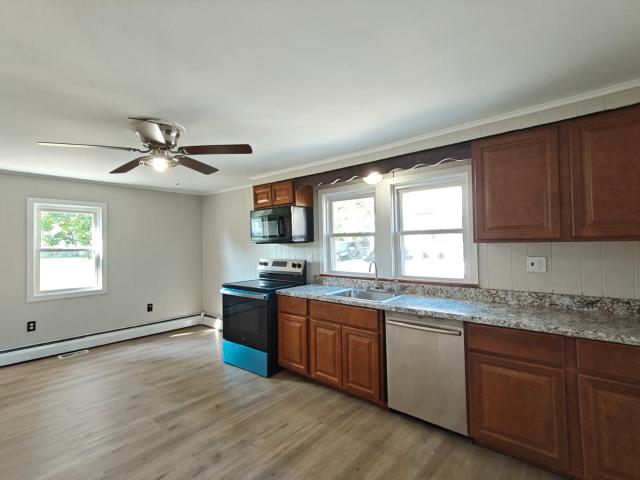 2 BR, 1 BA Apartment 610 N Main St, Williamstown, NJ 08094