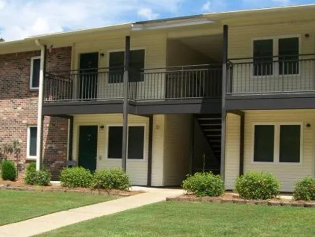2 BR, 1 BA Apartment 611 Vanity Fair Ave, Butler, AL 36904