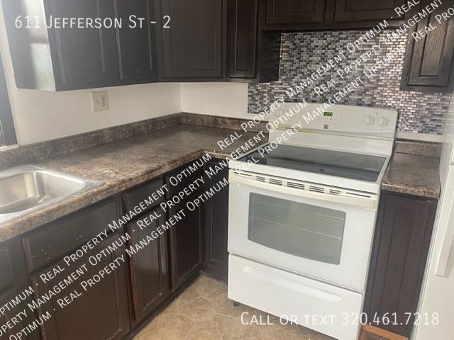 2 BR, 1 BA Apartment 611 Jefferson St, Alexandria, MN 56308