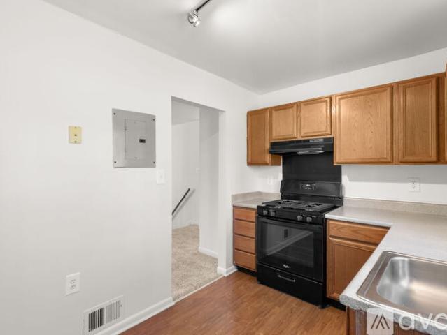 2 BR, 1 BA Apartment 6120 Northwood Drive, Unit A, Baltimore, MD 21212