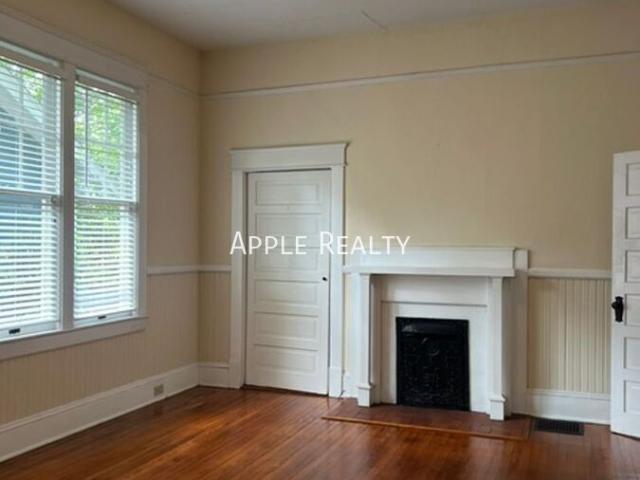 2 BR, 1 BA Apartment 612 Gattis St, Durham, NC 27701