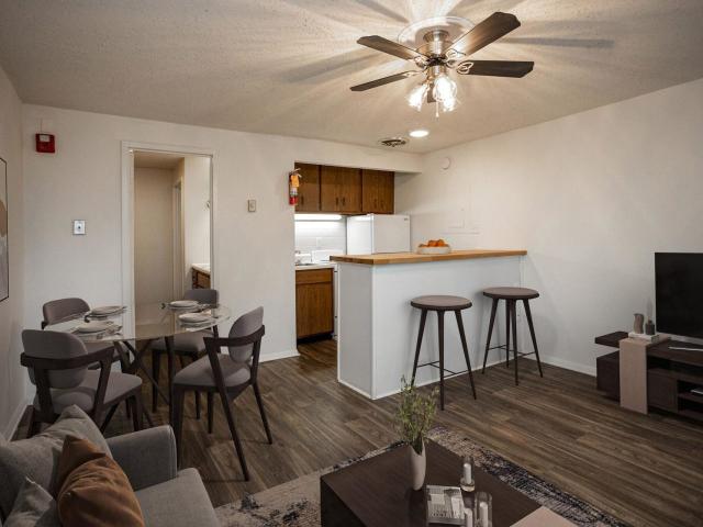 2 BR, 1 BA Apartment 614 Cedar Lane #2 Unit 0626 01, Knoxville, TN 37912