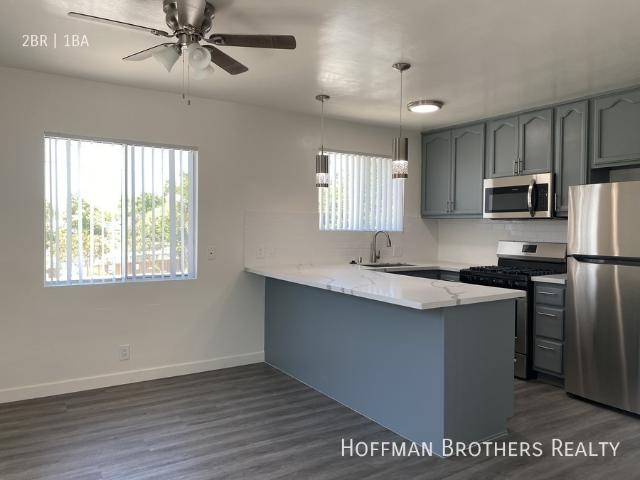 2 BR, 1 BA Apartment 6159 Coldwater Canyon Ave, Los Angeles, CA 91606