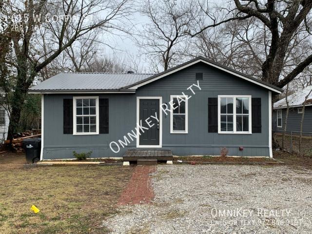 2 BR, 1 BA Apartment 615 W Coffin St, Denison, TX 75020