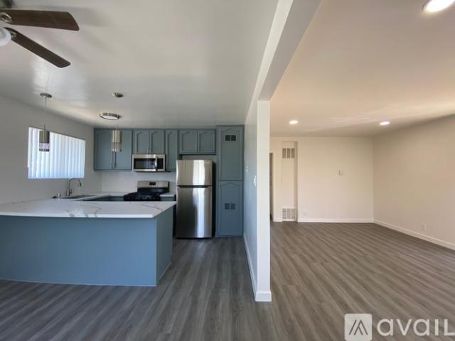 2 BR, 1 BA Apartment 6165 Coldwater Canyon Ave, Unit 5, Los Angeles, CA 91606
