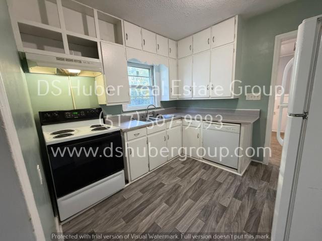 2 BR, 1 BA Apartment 619 Cooper Ave, Lansing, MI 48910