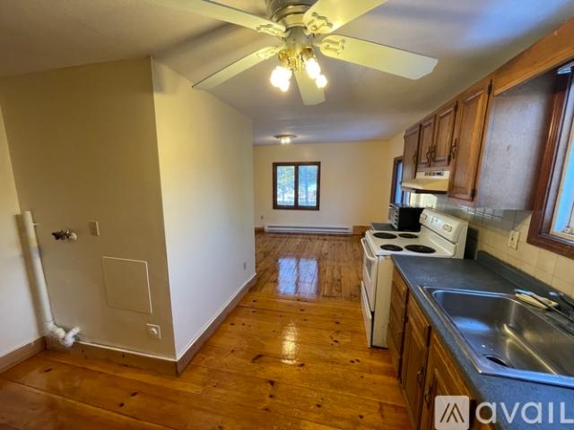 2 BR, 1 BA Apartment 61 Mechanic St, Unit 3, Orange, MA 01364