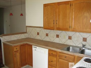 2 BR, 1 BA Apartment 623 S Washington St, Unit B, Bloomington, IN 47401