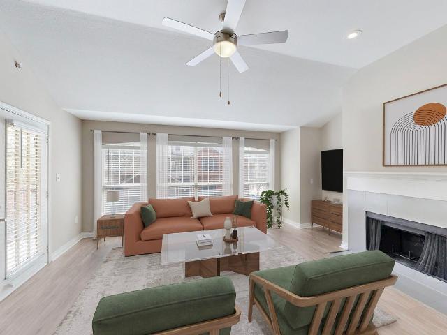 2 BR, 1 BA Apartment 620 N Coppell Road Unit 1405, Coppell, TX 75019
