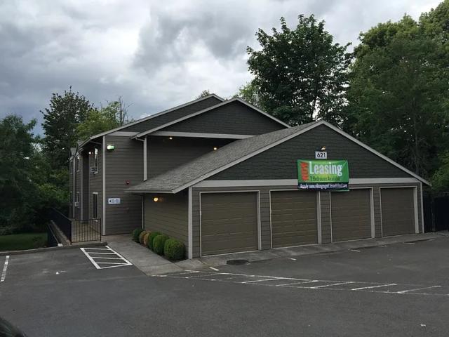 2 BR, 1 BA Apartment 621 NE Kane Drive, Gresham, OR 97080
