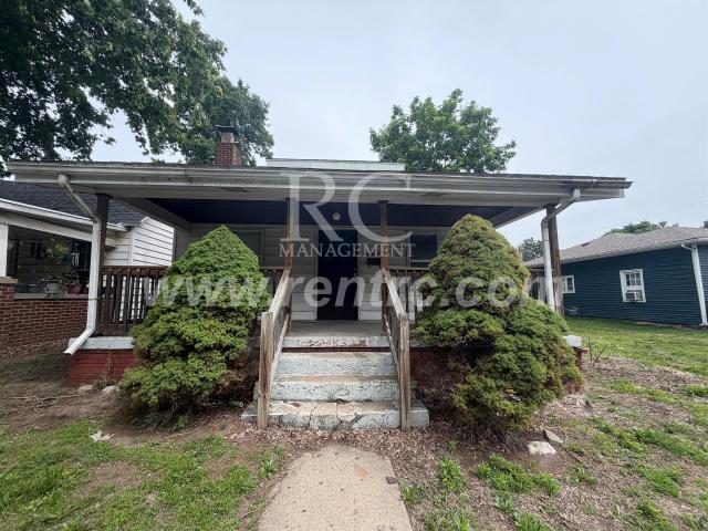 2 BR, 1 BA Apartment 625.5 Commercial, Danville, IL 61832