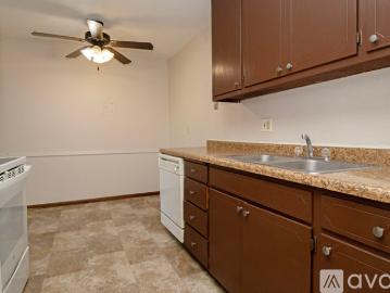 2 BR, 1 BA Apartment 625 12 Th Ave N, Unit 212, St. Cloud, MN 56303