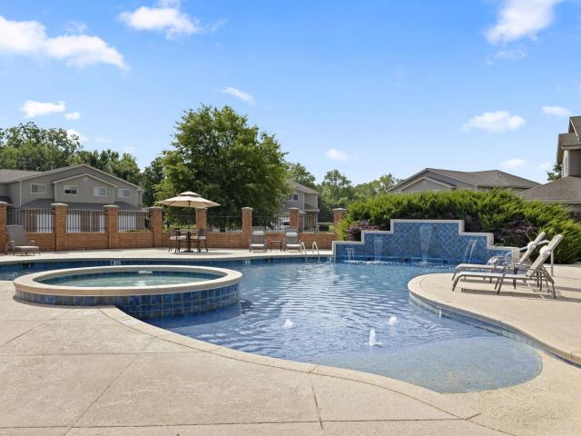 2 BR, 1 BA Apartment 625 Pebblebrook Circle Unit 725 7, Manhattan, KS 66503