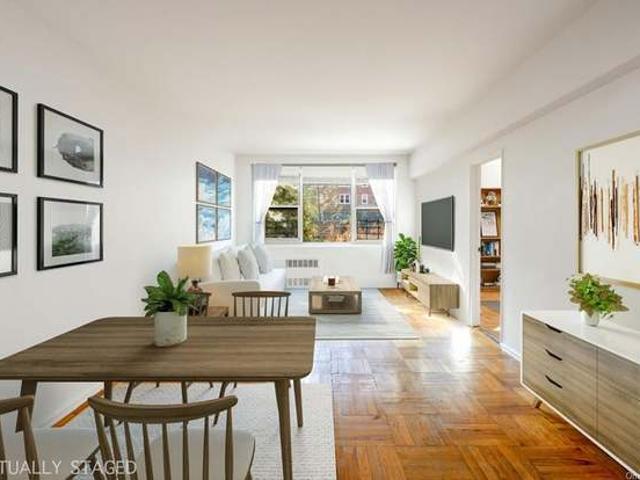 2 BR, 1 BA Apartment 629 Kappock St, Bronx, NY 10463