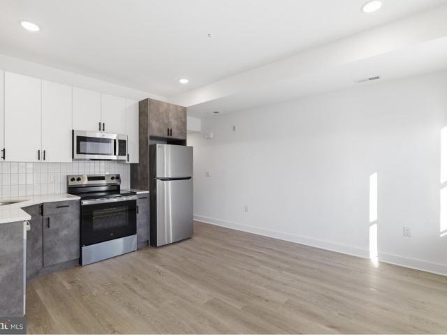 2 BR, 1 BA Apartment 630 W Cumberland St, Philadelphia, PA 19133