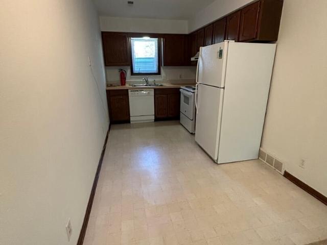 2 BR, 1 BA Apartment 630 N 9th, Carlisle, IA 50047