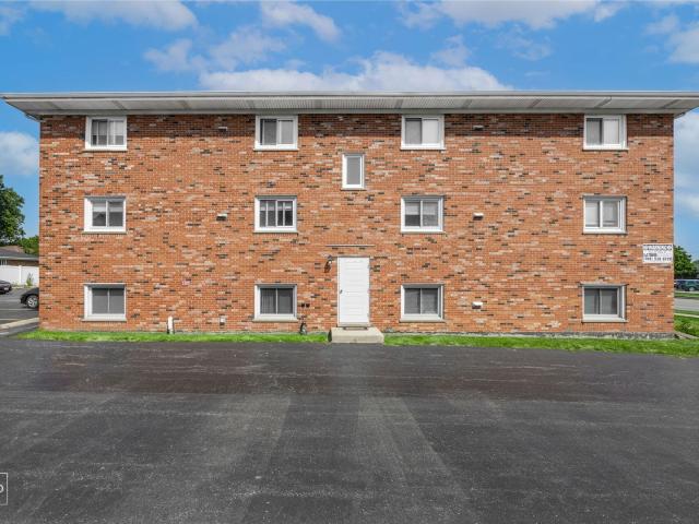 2 BR, 1 BA Apartment 6315 Joliet Road, Countryside, IL 60525