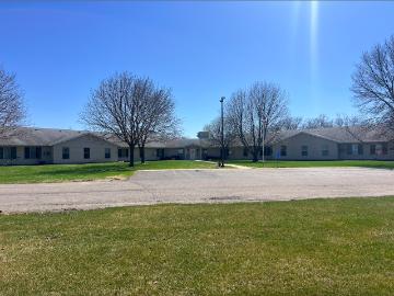 2 BR, 1 BA Apartment 745 Streeter Drive, North Sioux City, SD 57049