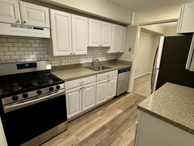 2 BR, 1 BA Apartment 7531 Spring Lake Drive, Unit B2, Bethesda, MD 20817