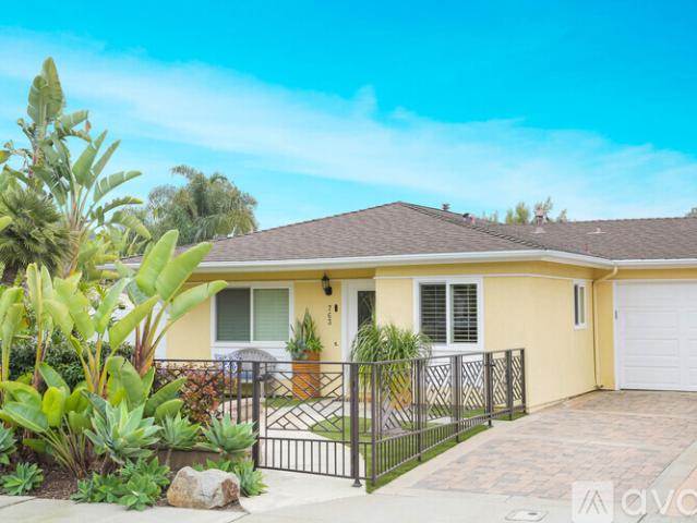 2 BR, 1 BA Apartment 763 Snapdragon St, Encinitas, CA 92024