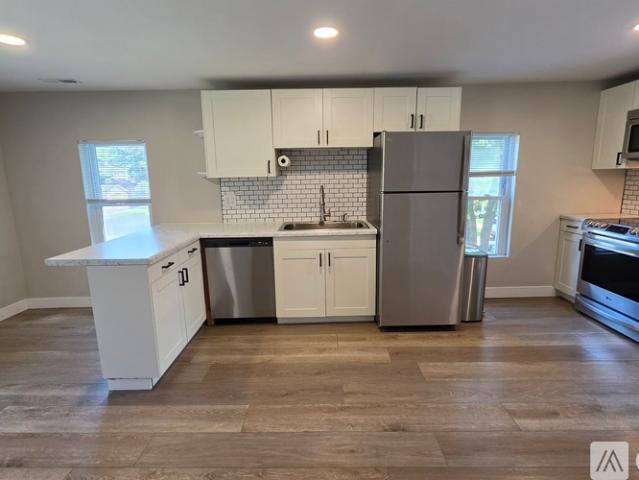 2 BR, 1 BA Apartment 760 E Main St, Unit 2, Morris, IL 60450