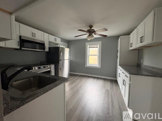 2 BR, 1 BA Apartment 761 Derby Milford Rd, Unit 2, Orange, CT 06477