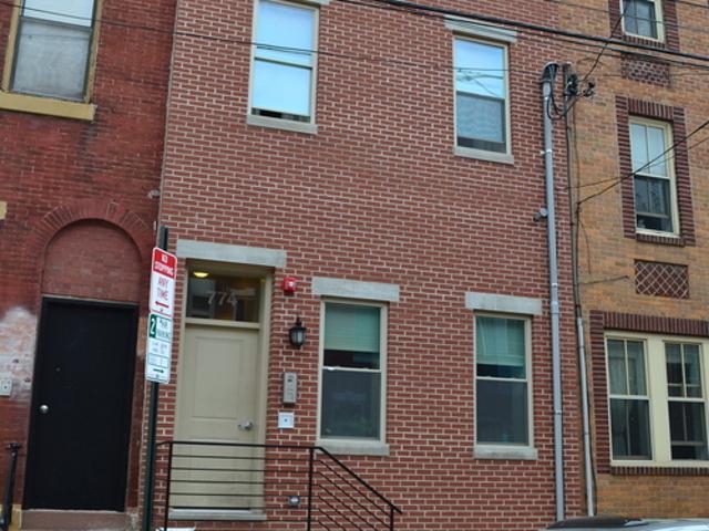 2 BR, 1 BA Apartment 774 S 15th St, Unit 1F, Philadelphia, PA 19146