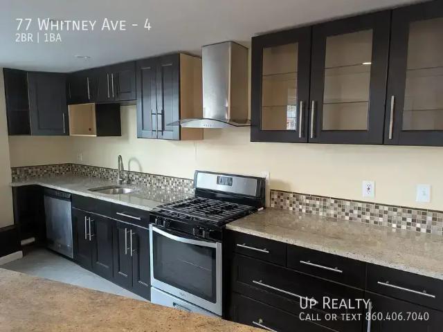 2 BR, 1 BA Apartment 77 Whitney Ave, New Haven, CT 06510