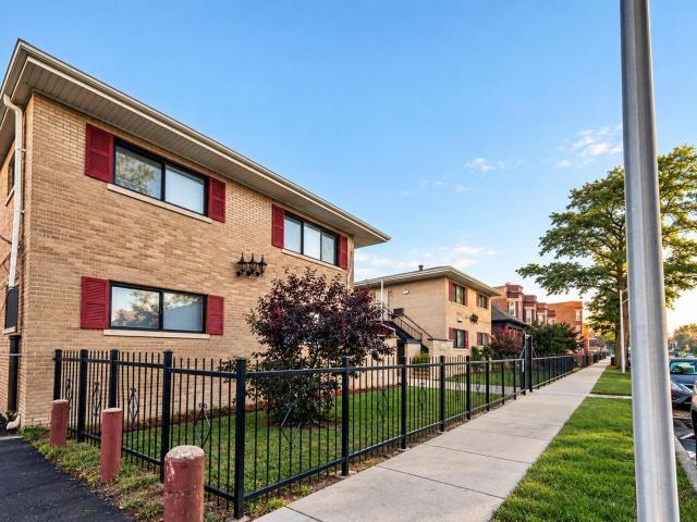 2 BR, 1 BA Apartment 7834 South Coles Avenue Unit 7834 12, Chicago, IL 60649