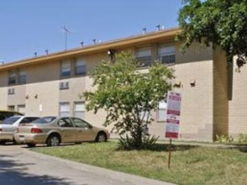 2 BR, 1 BA Apartment 7835 Military Pkwy Dallas, TX 75227