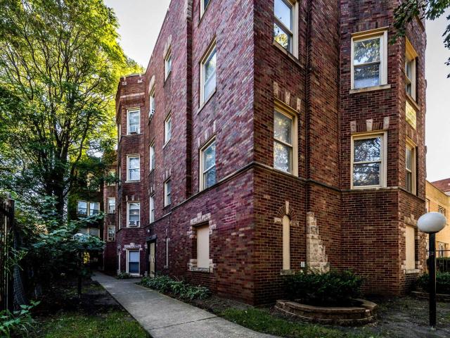 2 BR, 1 BA Apartment 7939 South Dobson Avenue Unit 7939 3A, Chicago, IL 60619