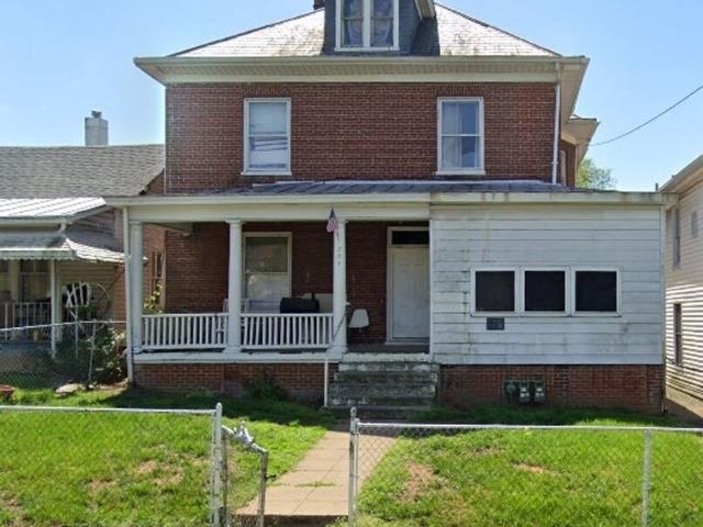 2 BR, 1 BA Apartment 703 Dale Ave SE, Roanoke, VA 24013