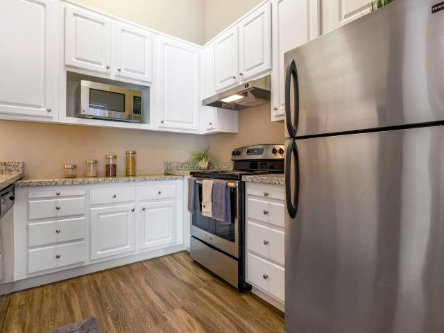 2 BR, 1 BA Apartment 700 Vallejo Avenue Unit 018, Roseville, CA 95678