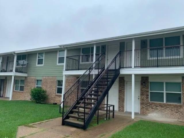 2 BR, 1 BA Apartment 701 N Madison St, Madisonville, TX 77864