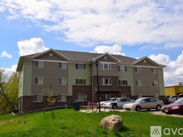 2 BR, 1 BA Apartment 701 S Victory Dr, Unit 8, Mankato, MN 56001