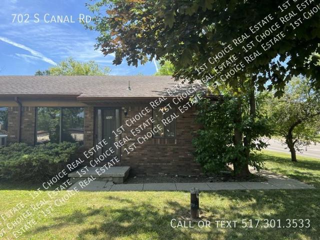 2 BR, 1 BA Apartment 702 S Canal Rd, Lansing, MI 48917