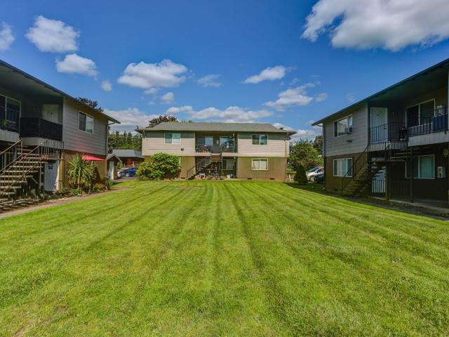 2 BR, 1 BA Apartment 704 North Broadway Street Unit 14, Estacada, OR 97023