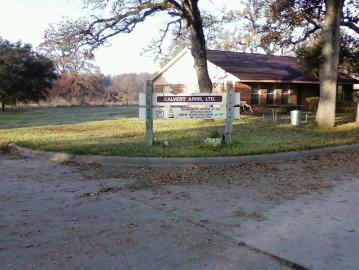 2 BR, 1 BA Apartment 705 W. Mitchell, Calvert, TX 77837