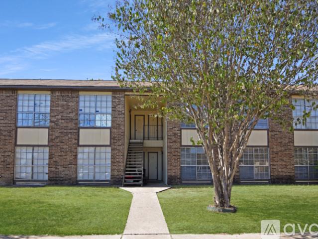 2 BR, 1 BA Apartment 705 W Avenue D, Unit 12, Belton, TX 76513