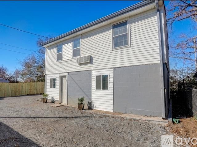 2 BR, 1 BA Apartment 706 B N Greenwood Ext, Unit B, Lebanon, TN 37087