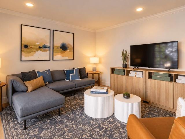 2 BR, 1 BA Apartment 70 Lincoln Village Circle Unit 0316, Larkspur, CA 94939