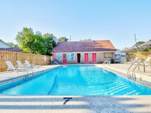 2 BR, 1 BA Apartment 710 S Clinton St Unit 3 303, Athens, AL 35611