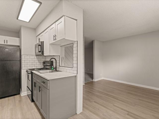 2 BR, 1 BA Apartment 7110 S Granite Ave Unit 2203, Tulsa, OK 74136