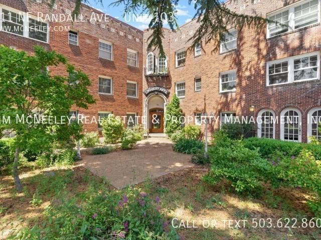 2 BR, 1 BA Apartment 711 NE Randall Ave, Portland, OR 97232