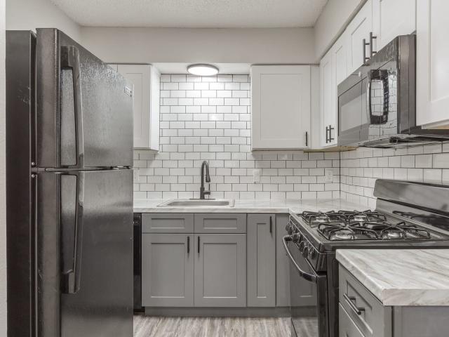 2 BR, 1 BA Apartment 717 S 101st East Ave Unit 71, Tulsa, OK 74128