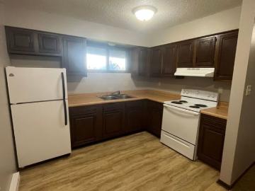2 BR, 1 BA Apartment 719 1st Ave W, Newton, IA 50208