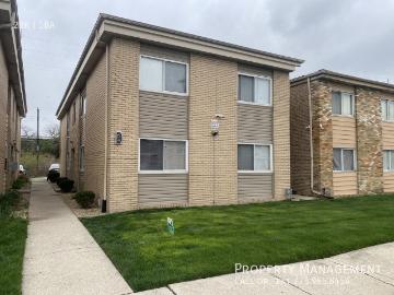 2 BR, 1 BA Apartment 7218 Park Ave 3, Summit, IL 60501
