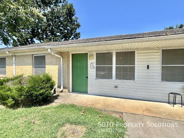 2 BR, 1 BA Apartment 724 W. Warren St Charleston, MO 63834