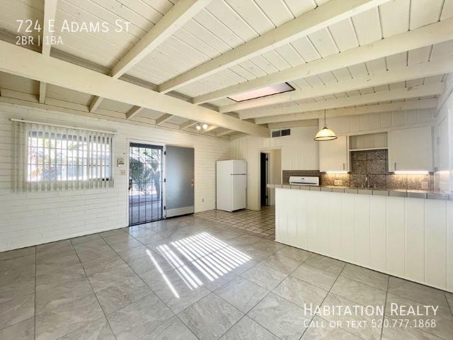 2 BR, 1 BA Apartment 724 E Adams St, Tucson, AZ 85719