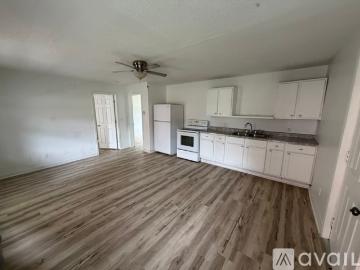 2 BR, 1 BA Apartment 725 S 7th St, Unit 1, Terre Haute, IN 47807